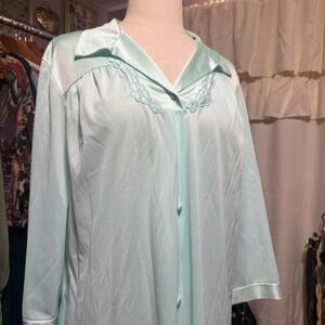 Vanity Fair 100% Silk Vintage Robe